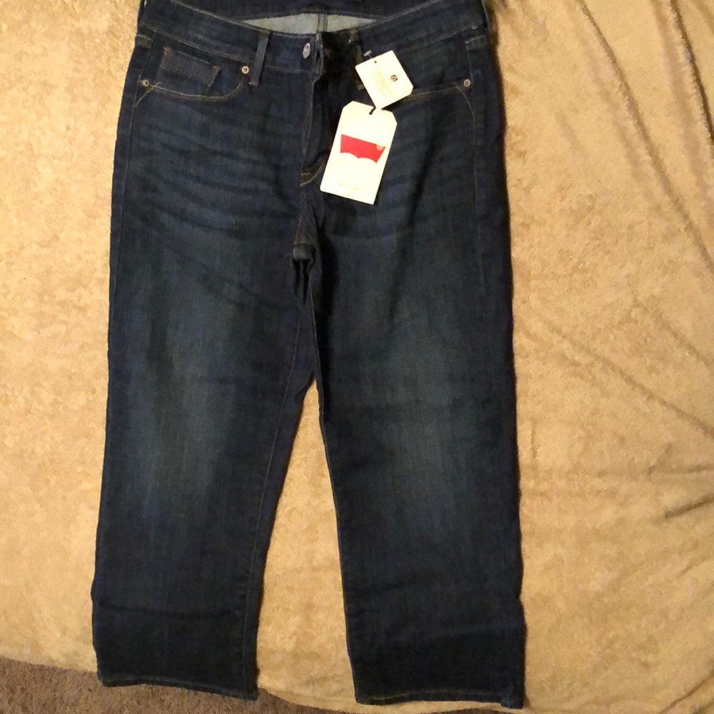 Women’s capris jean
